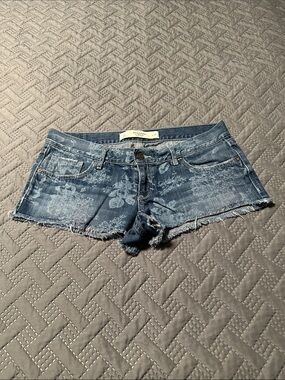 Abercrombie & Fitch Ladies Denim Shortie Shorts, EUC, Size 6